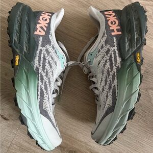 Hoka Speedgoat 5 trail running shoes women’s size 8 wide